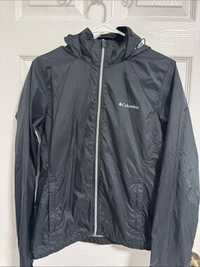 Columbia Black Hooded Packable Jacket